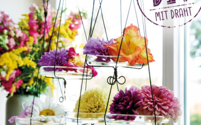Mach was mit Draht: DIY-Glasdeckel-Blütenampel
