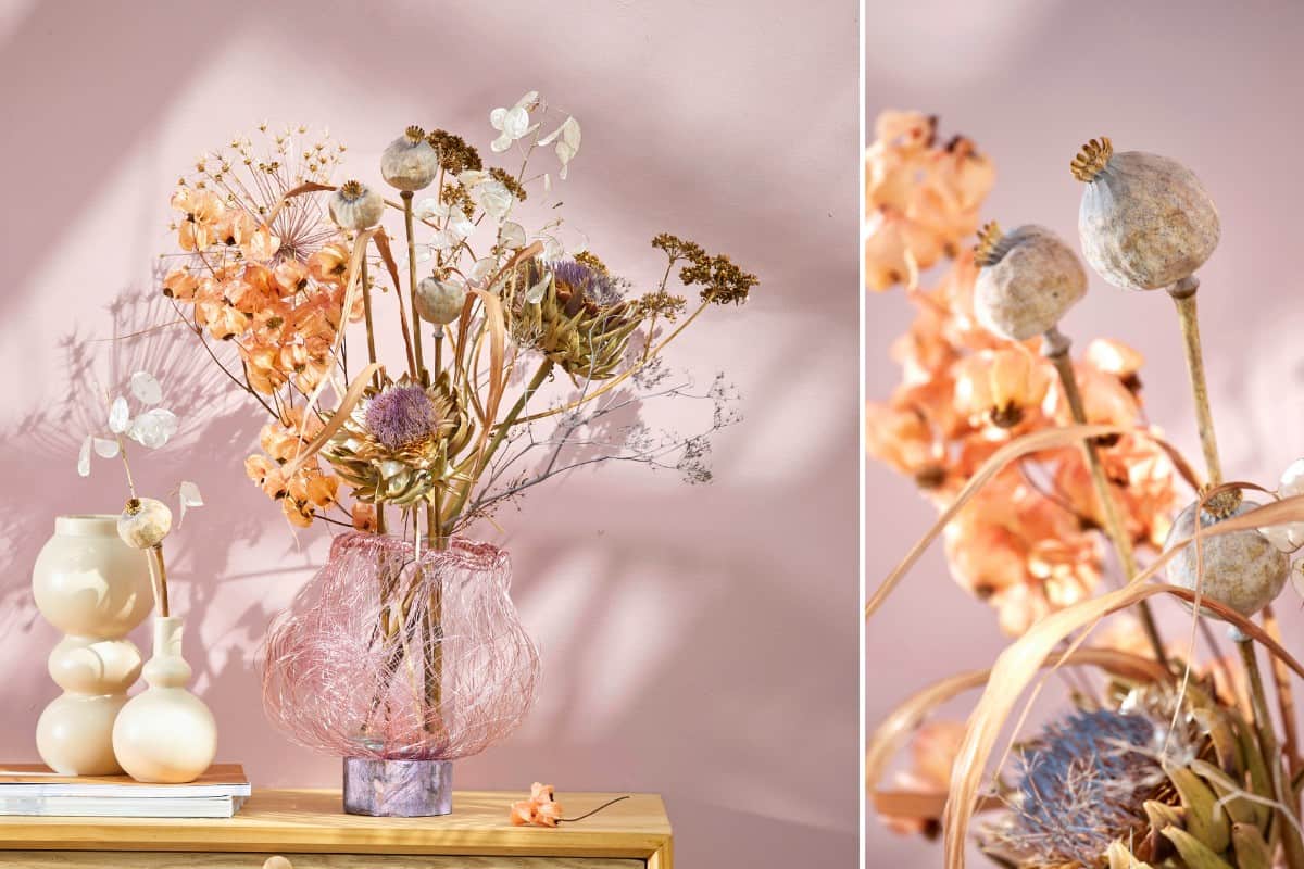 Sommerliche Dekoration mit Trockenblumen